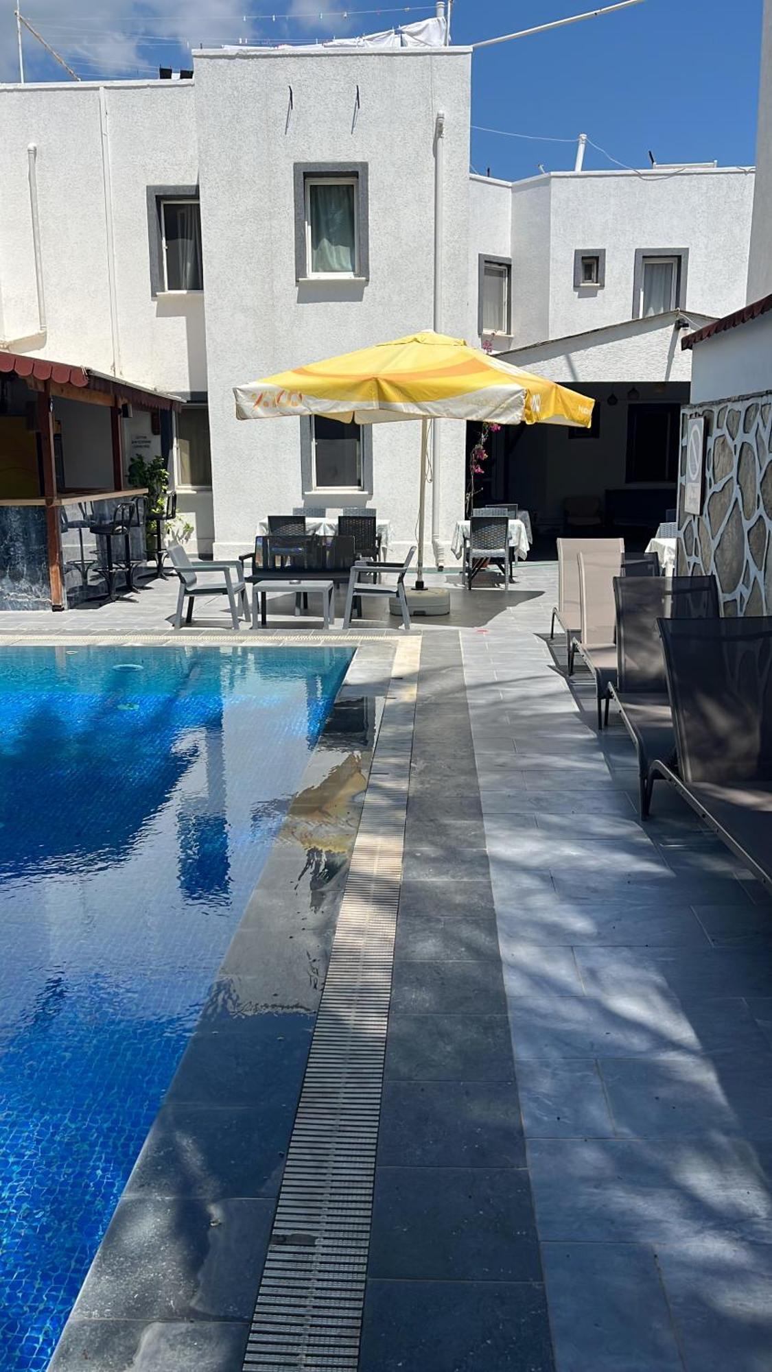 Kilavuz Otel Bodrum Bagian luar foto